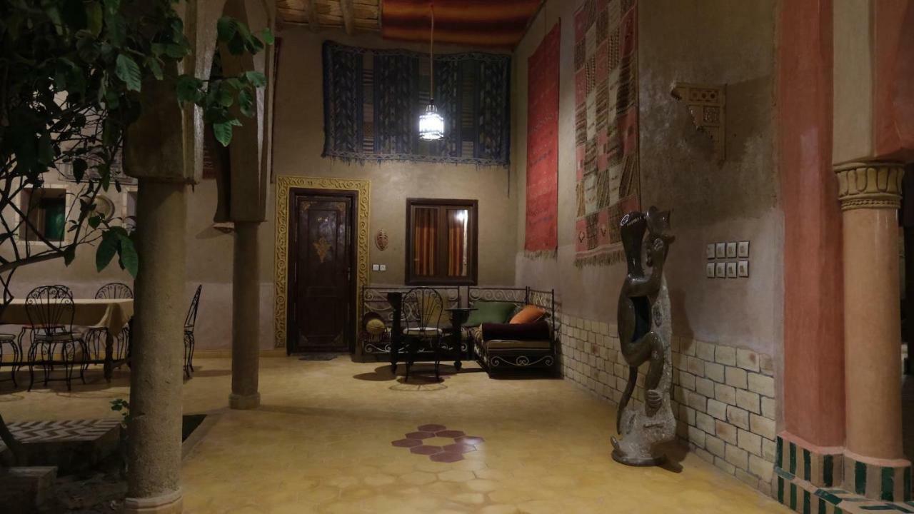 メゾン メルズーガ ゲスト ハウス Bed & Breakfast エクステリア 写真